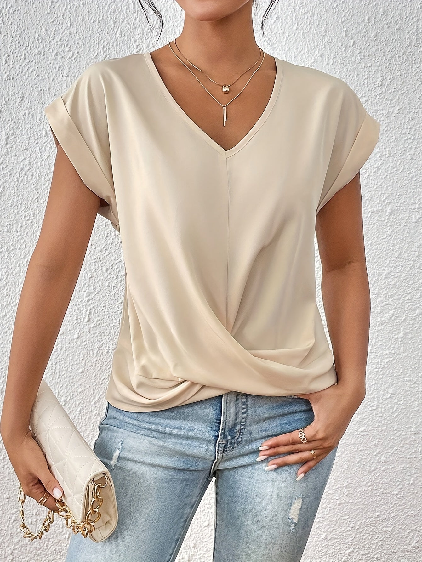 Gigi™ – Elegantes Top mit Schlitz und V-Ausschnitt